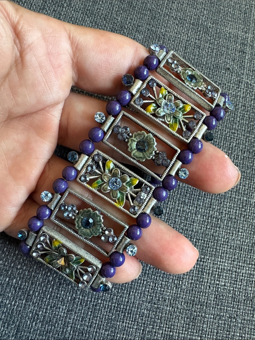 Beautiful Purple Floral Jeweled Chunky Statement Stretch Beaded Bracelet